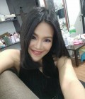 Dating Woman Thailand to Bkk : Nui, 42 years